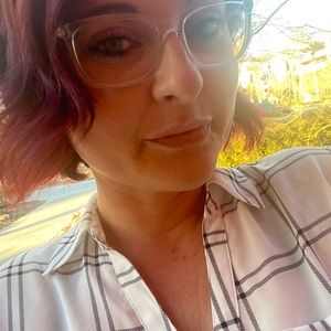 Meet your Posher, Brooke